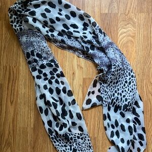 NWT Leopard Chiffon Stole